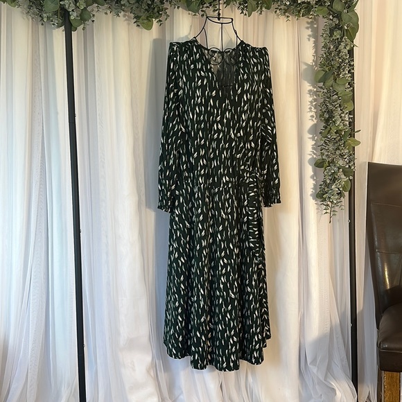 Green Feather Pattern Faux Wrap Dress - Picture 1 of 6